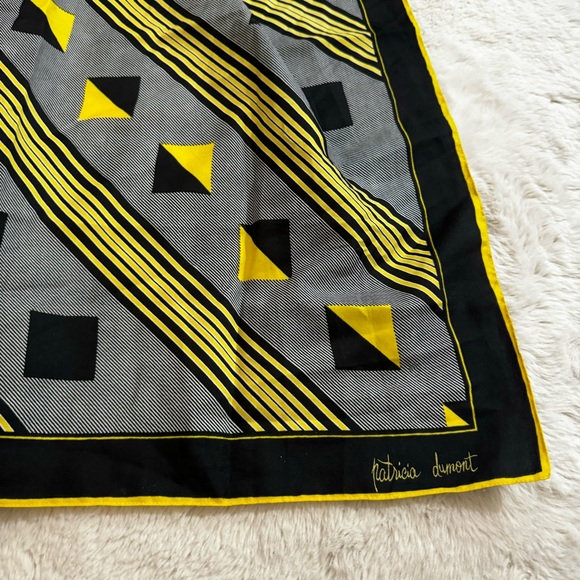 Vintage printed scarf - Picture 2 of 4